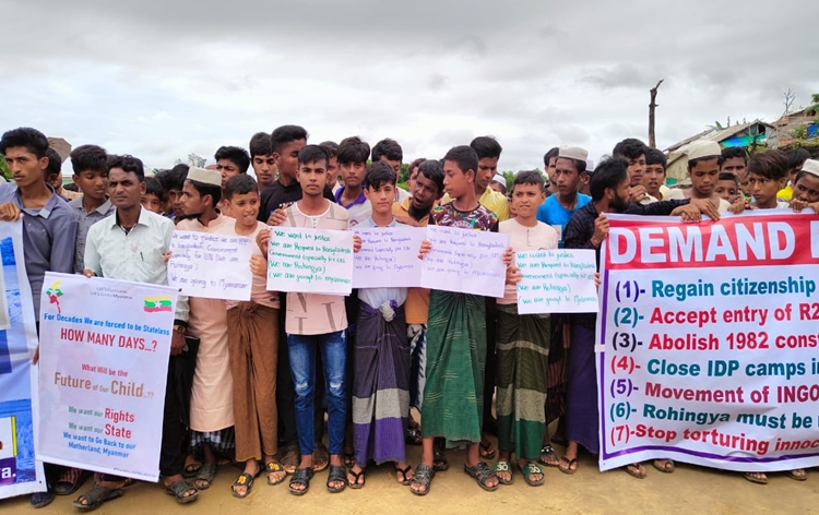  Pengungsi Rohingya Demo Tuntut Pulang ke Myanmar