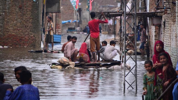  Pakistan Dilanda Banjir Parah, PM: Bak Samudra