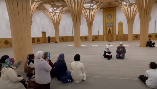  Sejak Awal 2022, Sudah 86 Orang Masuk Islam di Cambridge
