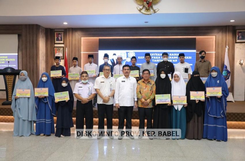 Pemprov Babel Serahkan Beasiswa Mahasiswa Tahfiz Qur’an dan Mobil Operasional MUI se-Babel