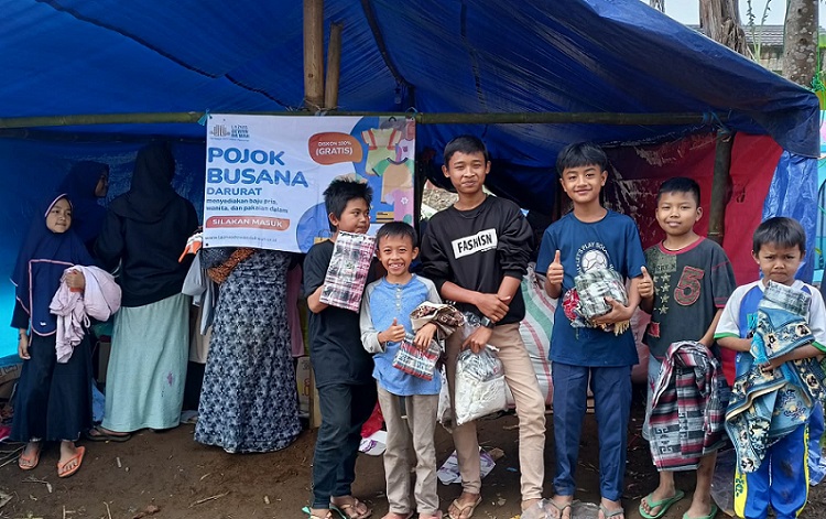  Butuh Pakaian Layak, Penyintas Gempa Datangi Pojok Busana Laznas Dewan Da’wah