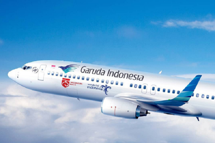 Garuda Indonesia Masih Larang Pramugari Berjilbab, Ketum IKADI: Itu Diskriminasi