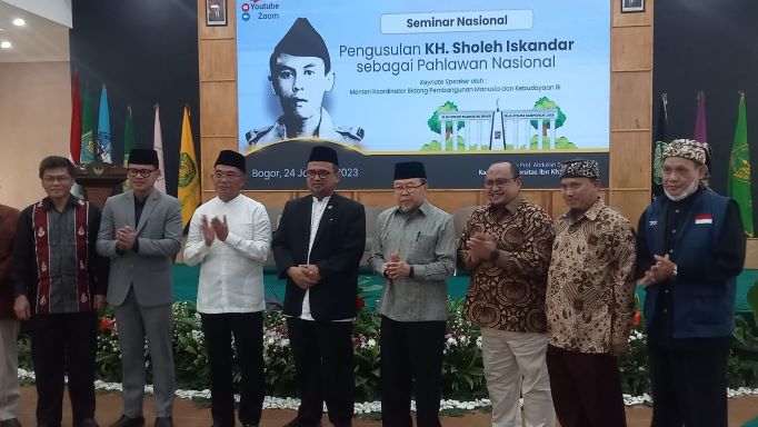  KH Sholeh Iskandar Diusulkan Jadi Pahlawan Nasional