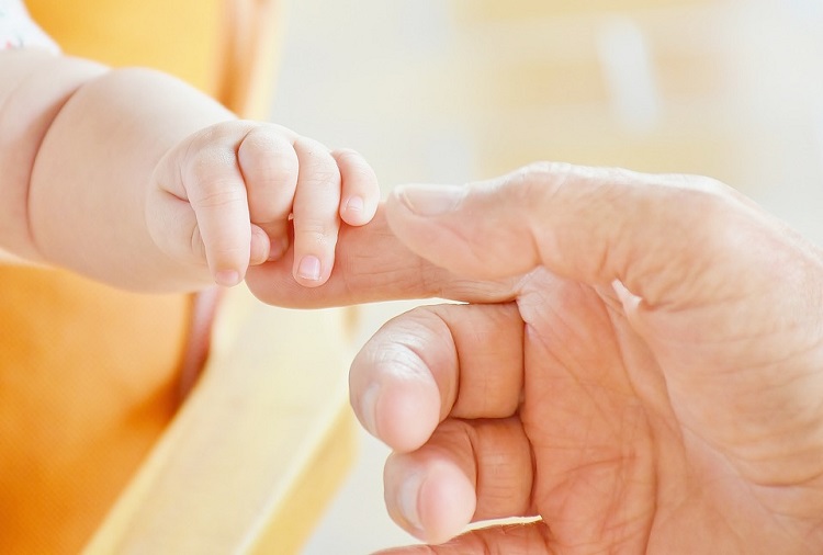  Orang Tua Masuk Surga karena Anak