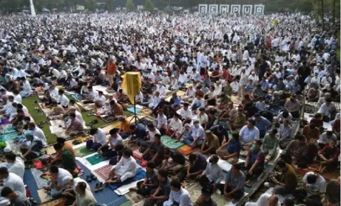  Shalat Idulfitri di Lapangan Sempur Bogor Dihadiri Puluhan Ribu Jemaah