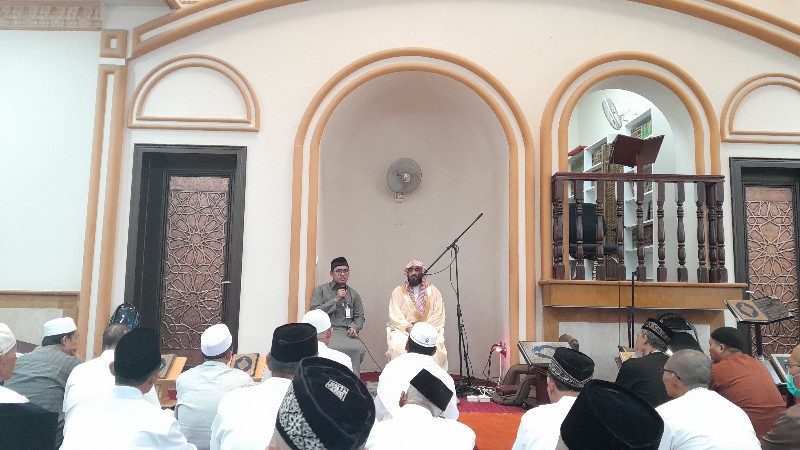  Jemaah Haji Disuguhkan Kajian dengan Penterjemah Indonesia di Masjid Sekitar Mekah
