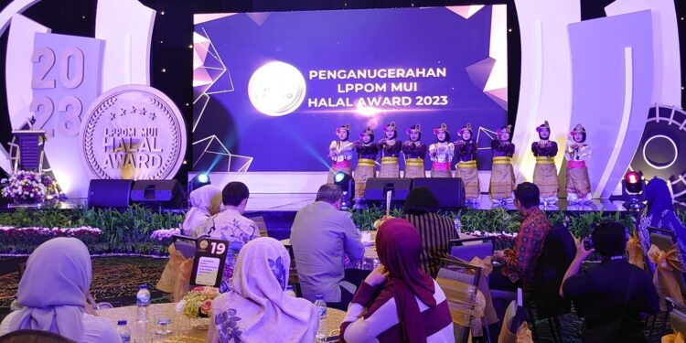  LPPOM MUI Gelar Halal Award 2023 di Bogor