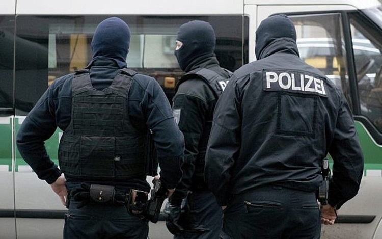  Polisi Jerman Tangkap Terduga Pelaku Pembakaran Masjid