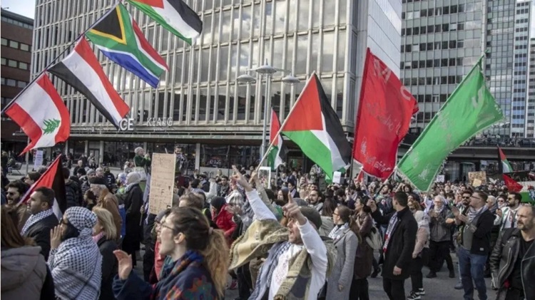  Batalkan Perayaan Paskah, Ribuan Warga Swedia Pilih Ikut Aksi Bela Palestina