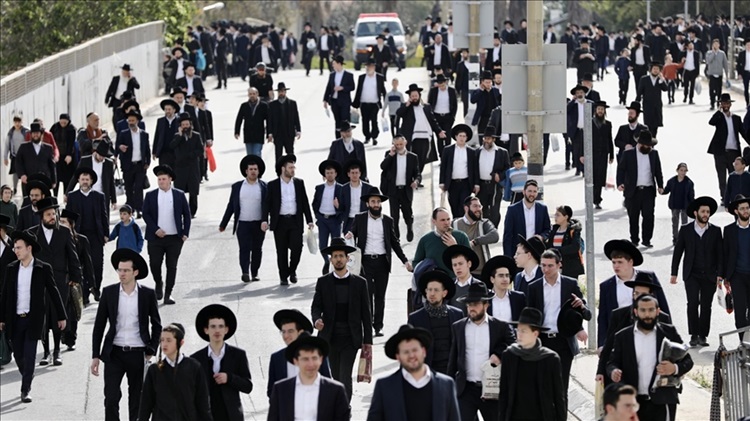  Israel Minus Tentara, Kaum Yahudi Ultra-Ortodoks Dipanggil Wamil