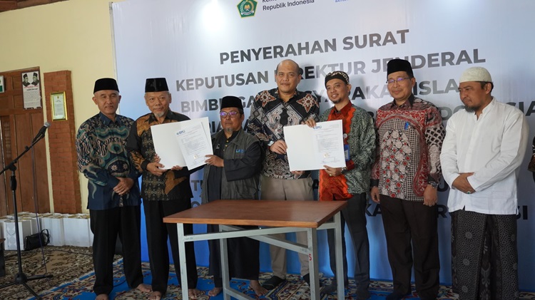  Kemenag Serahkan Izin Operasional untuk LAZ BM3 Yogyakarta