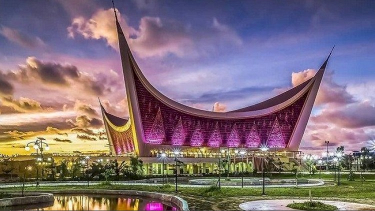 Ini Dia 10 Masjid Terbesar dan Termegah di Indonesia