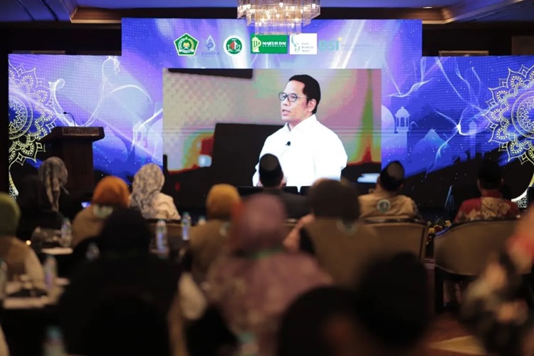  Dirjen Bimas Islam Kemenag Ajak Majelis Taklim Aktif Gerakkan Wakaf