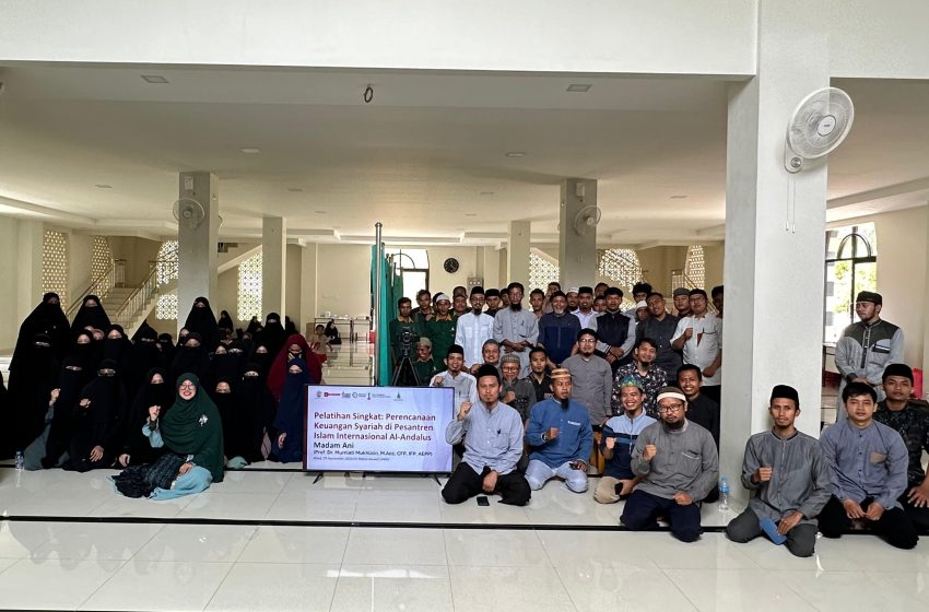  Sakinah Finance Berikan Edukasi Keuangan Syariah di Ponpes Al-Andalus