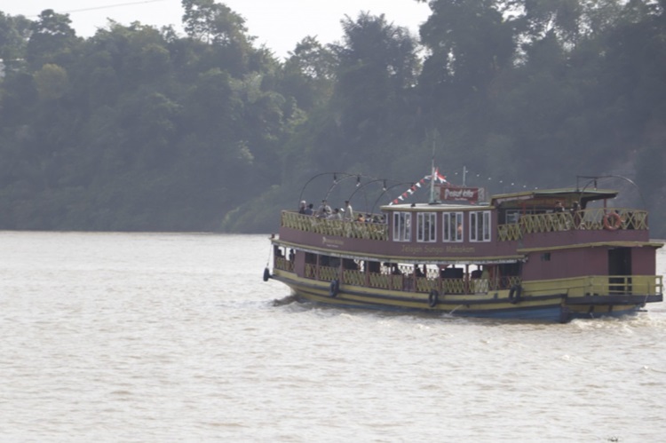  Kafilah MTQ Nasional XXX Diajak Susur Sungai Mahakam