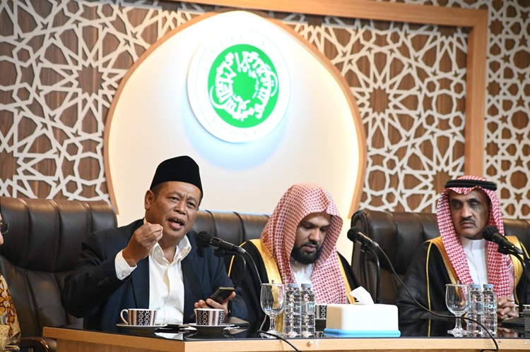  Dikunjungi Imam Masjid Nabawi, Waketum MUI: Perkuat Persaudaraan