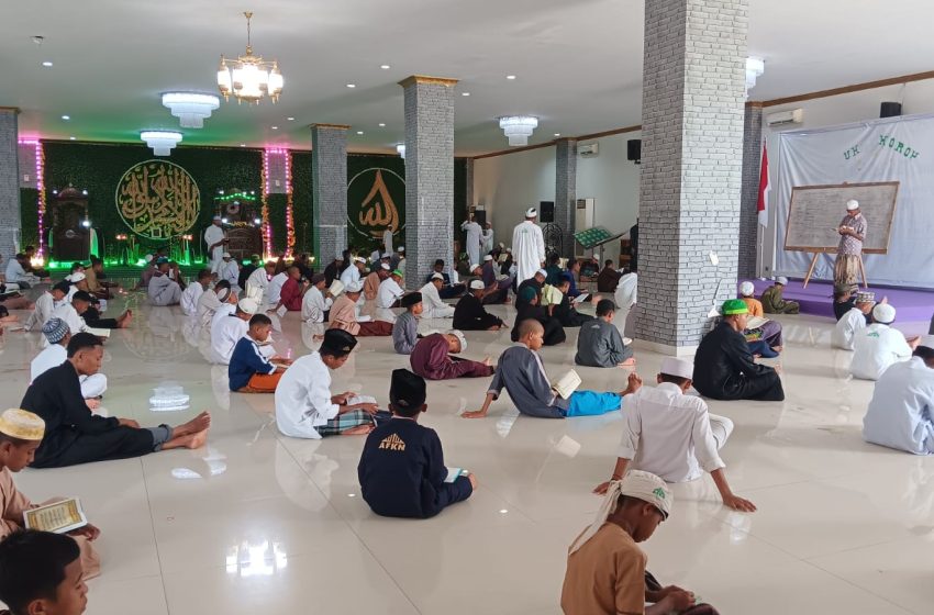  Akhir Tahun, Santri Ponpes Nuu Waar Khataman Alquran 1500 Kali