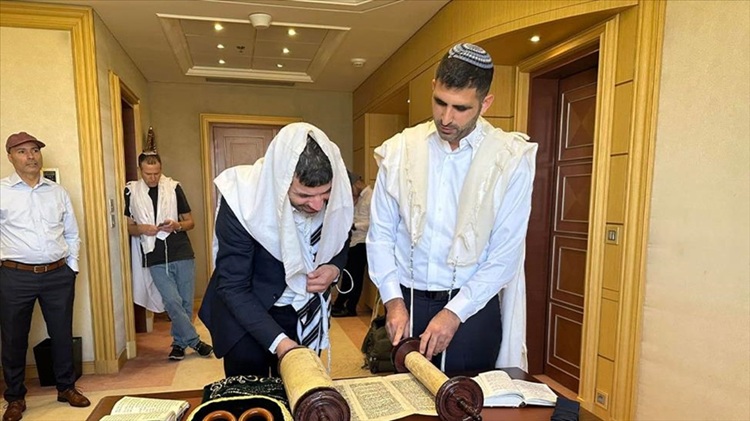  Bersama Para Pemukim Ilegal Yahudi, Menteri Komunikasi Israel Paksa Masuk Masjid Al Aqsa