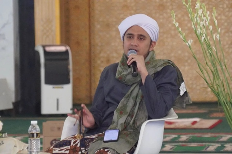  Motivasi Gen-ZI Surabaya, Lora Ismail: Bukan Hanya Handphone, Diri  juga Harus di-‘Upgrade’
