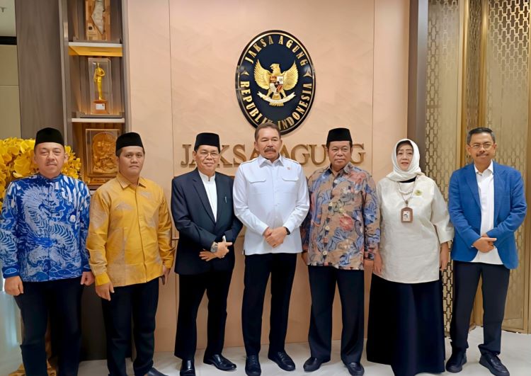  Temui Jaksa Agung, MUI Ajak Kerja Sama Perangi Narkoba dan Korupsi