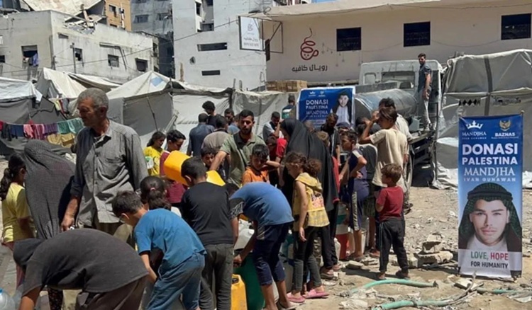 Bareng BAZNAS, Ivan Gunawan Kembali Distribusikan 45 Ribu Liter Air Bersih untuk Gaza