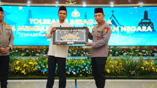  UAS Hadir di Mabes Polri, Ada Apa?