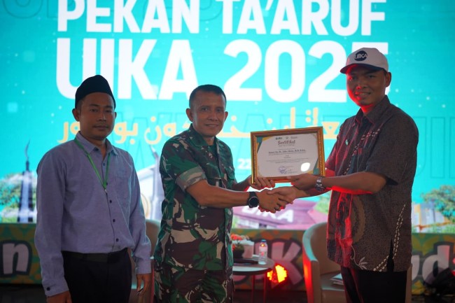  UIKA Tanamkan Semangat Cinta Tanah Air kepada Mahasiswa Baru