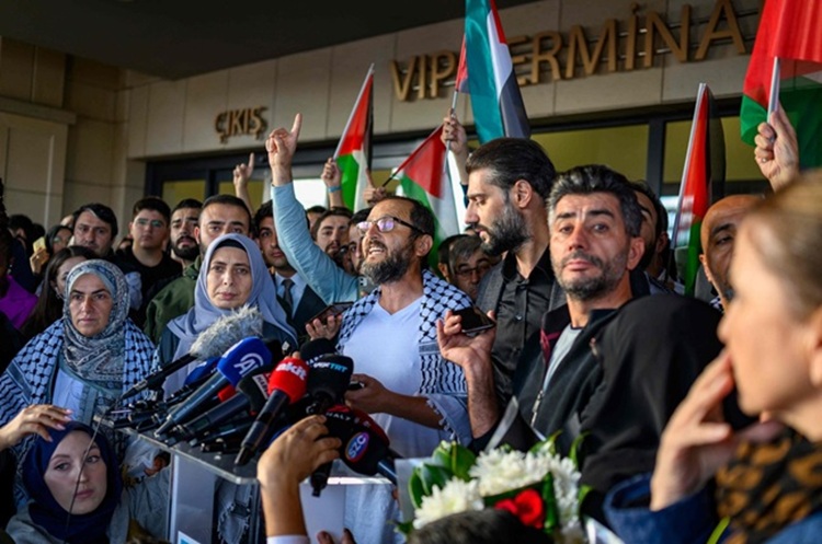  Zionis Israel Deportasi 170 Aktivis Global Sumud Flotilla