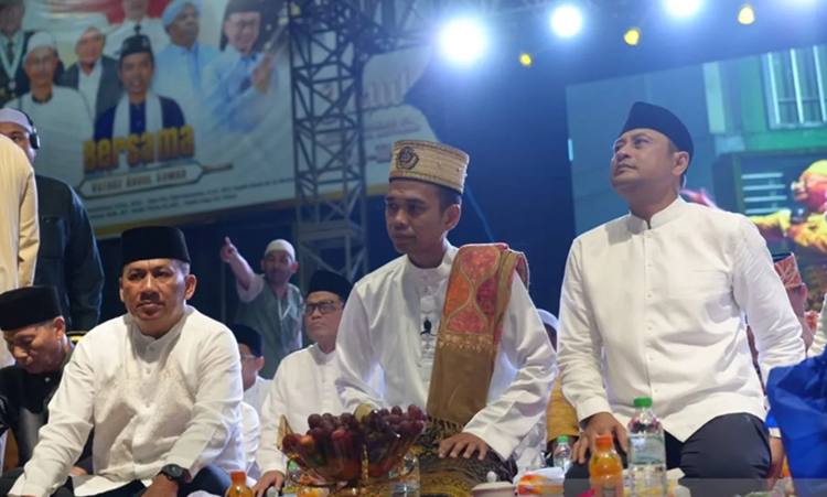  Ceramah di Pontianak, UAS: Fitnah di Internet Tak Mampu Pecah Belah Kita