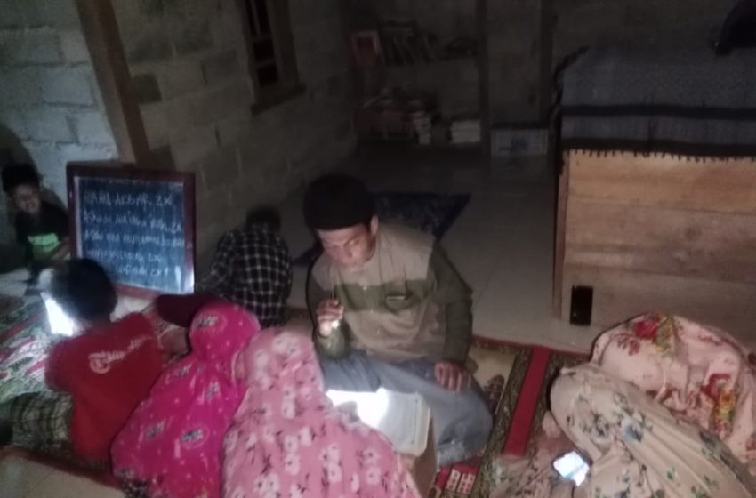  Lima Tahun Tanpa Pembinaan, Dakwah Ustaz Awi Hadirkan Kembali Pelita Islam di Pedalaman Talang Mamak