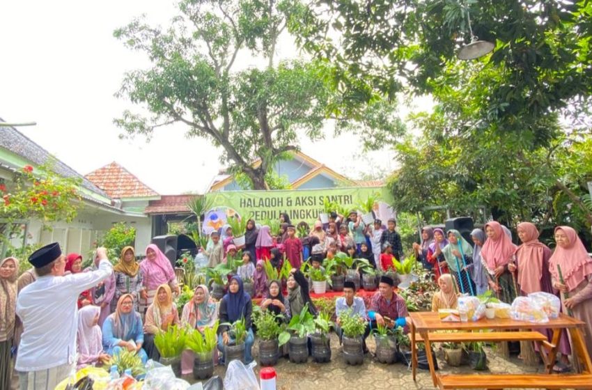  Santri Nurul Ikhsan Bersama Warga Jagapura Wetan Wujudkan Aksi Peduli Lingkungan