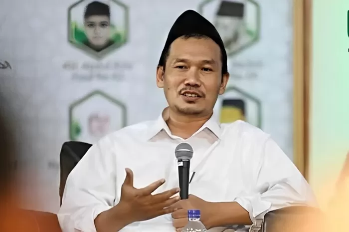  Gus Baha: Sedekah Lebih Mudah Saat Masih Miskin