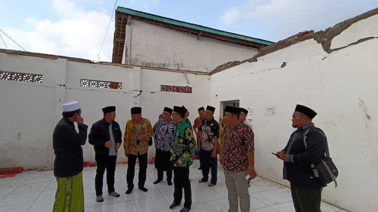 Kemenag Bantu Dua Pesantren di Jatim yang Tertimpa Musibah