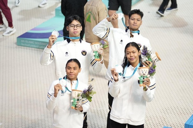  Tim Renang Indonesia Raih Medali Perak di Islamic Solidarity Games 2025