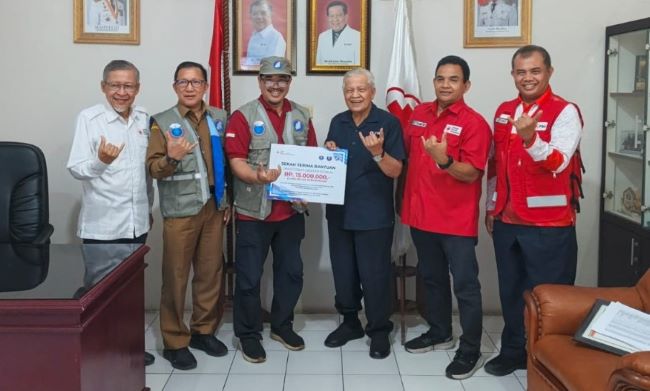  Gandeng PMI, ARM HA IPB Salurkan Obat-obatan untuk Penyintas Banjir Sumatera