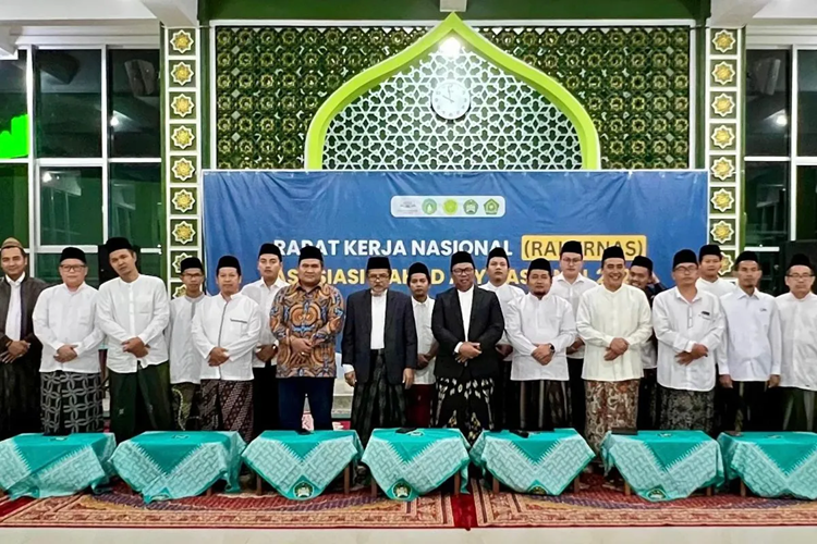  AMALI Teguhkan Arah Pendidikan Keulamaan Berbasis Pesantren