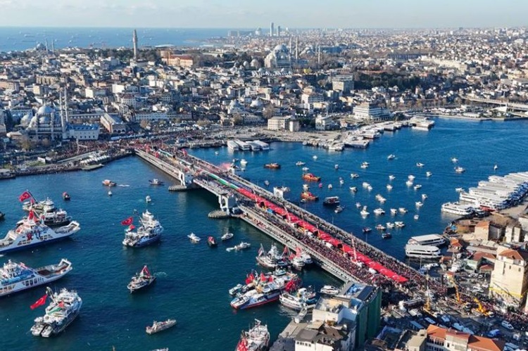  1 Januari, 500 Ribu Warga Turkiye Ikuti Aksi Solidaritas Gaza di Istanbul