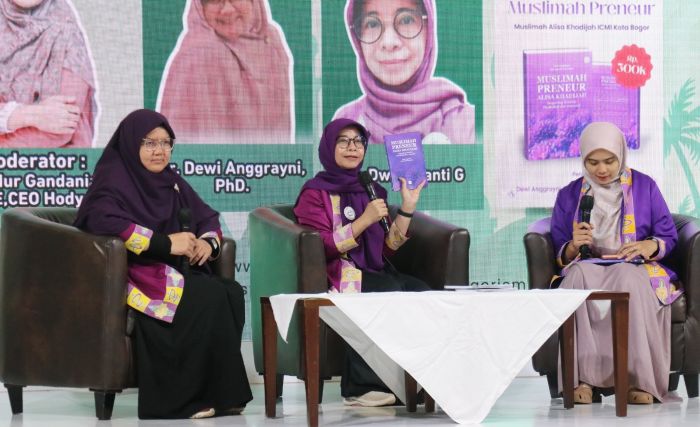  Alisa Khadijah Gelar Bedah Buku ‘Muslimah Preneur’ di Bogor ICMI Islamic Festival