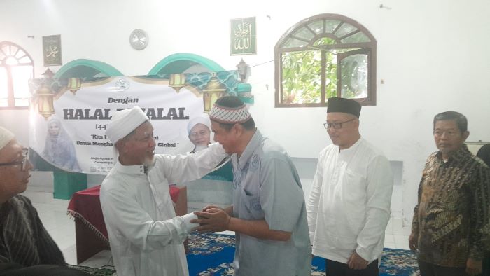  Perkuat Ukhuwah, Ponpes Al Badar Bogor Gelar Halalbihalal