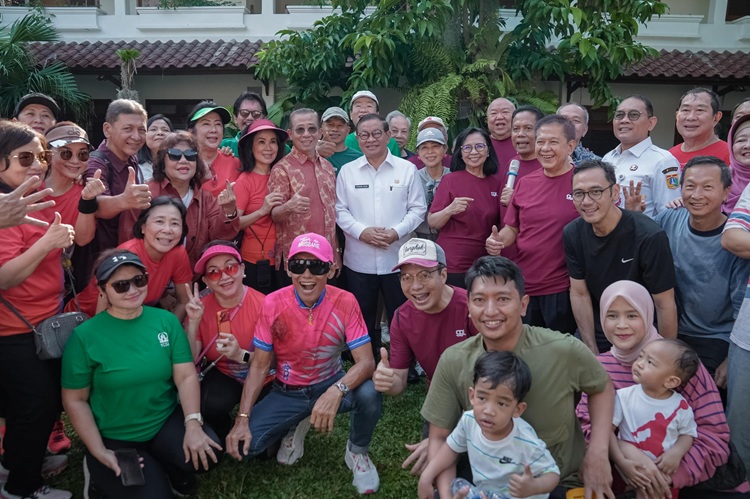  Gubernur Pramono Berhalalbihalal dengan Warga Menteng