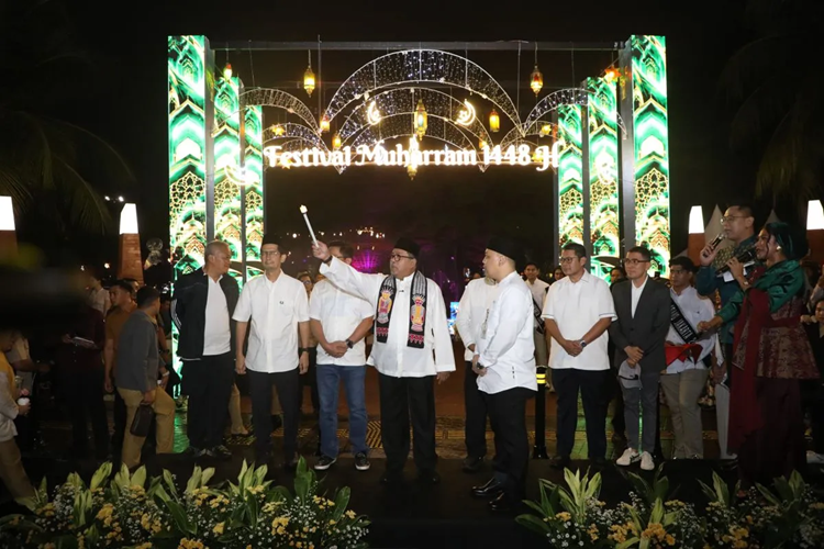  Pemprov DKI Jakarta Gelar Pawai Obor Elektrik Sambut Tahun Baru Islam