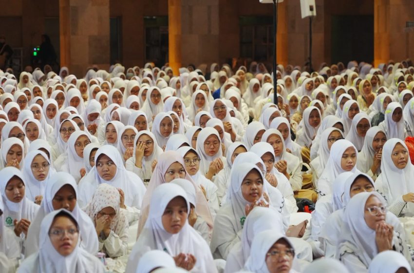  Puncak Hari Santri 2026, Ribuan Santri Padati Istiqlal Gelar Munajat untuk Bangsa