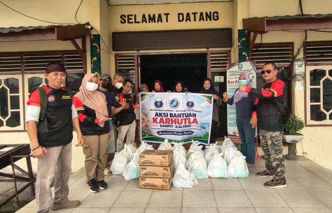  ARM HA-IPB Salurkan Bantuan untuk Warga dan Relawan di Kawasan Karhutla